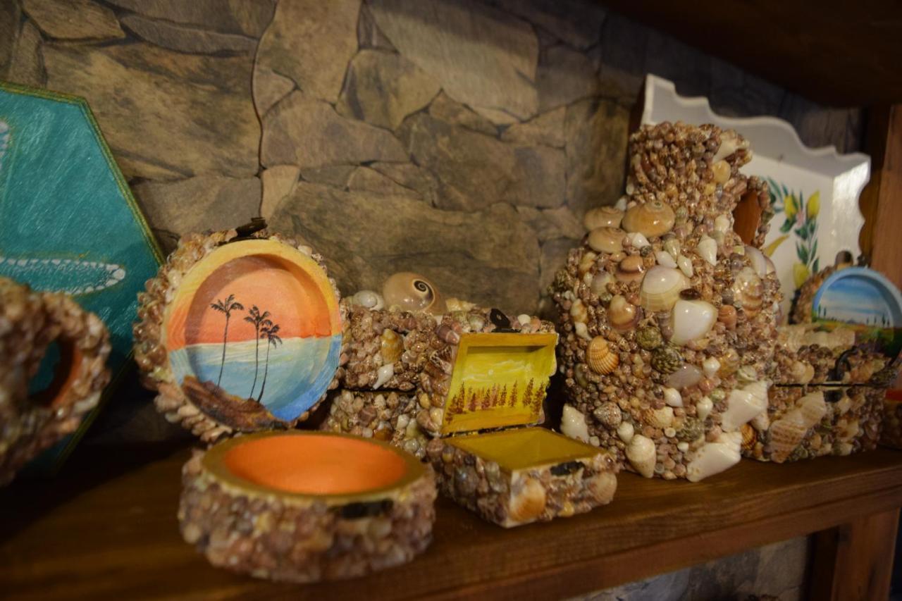 Golden Palms Guest House & Cafe ファマグスタ エクステリア 写真