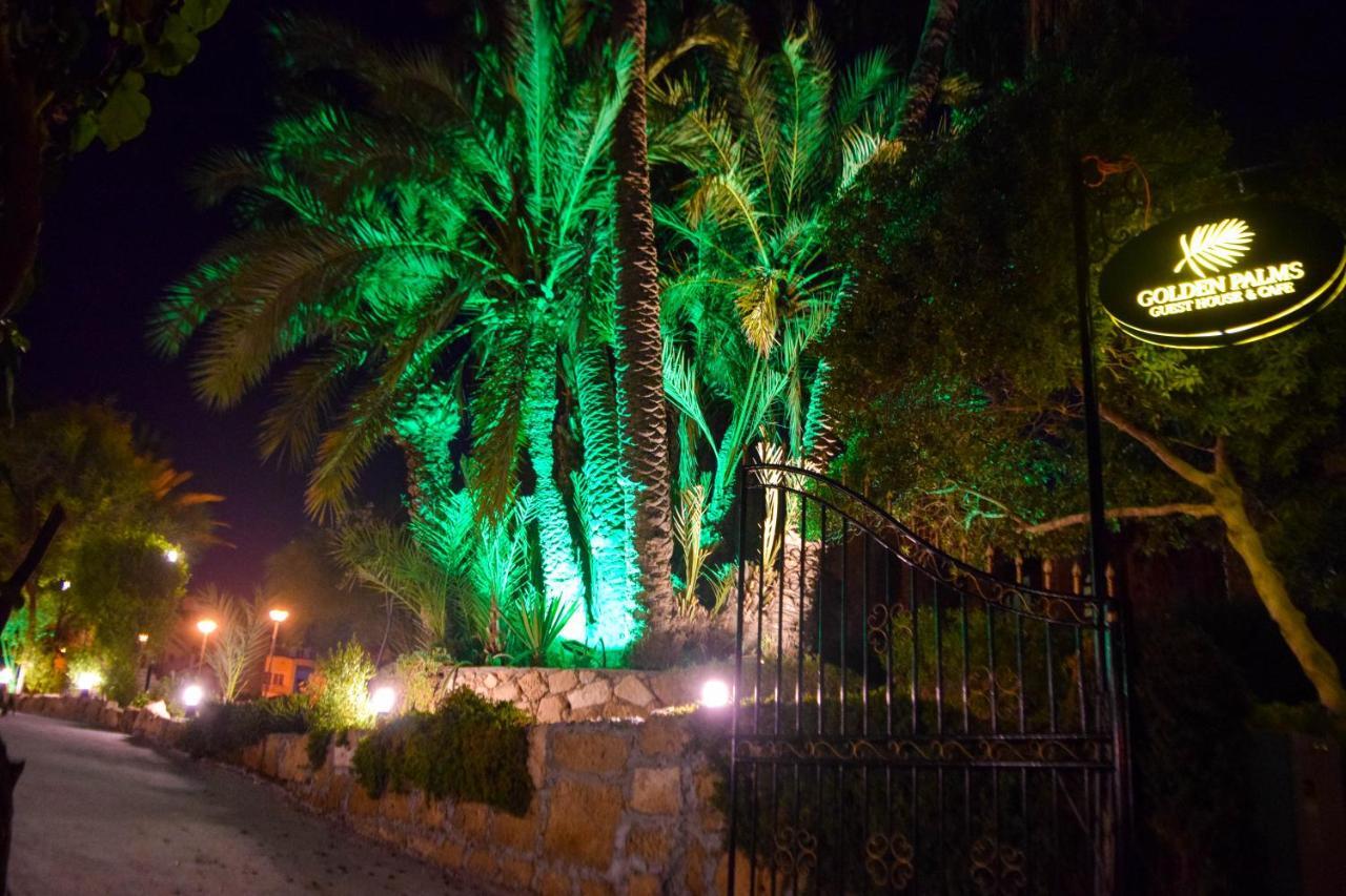 Golden Palms Guest House & Cafe ファマグスタ エクステリア 写真